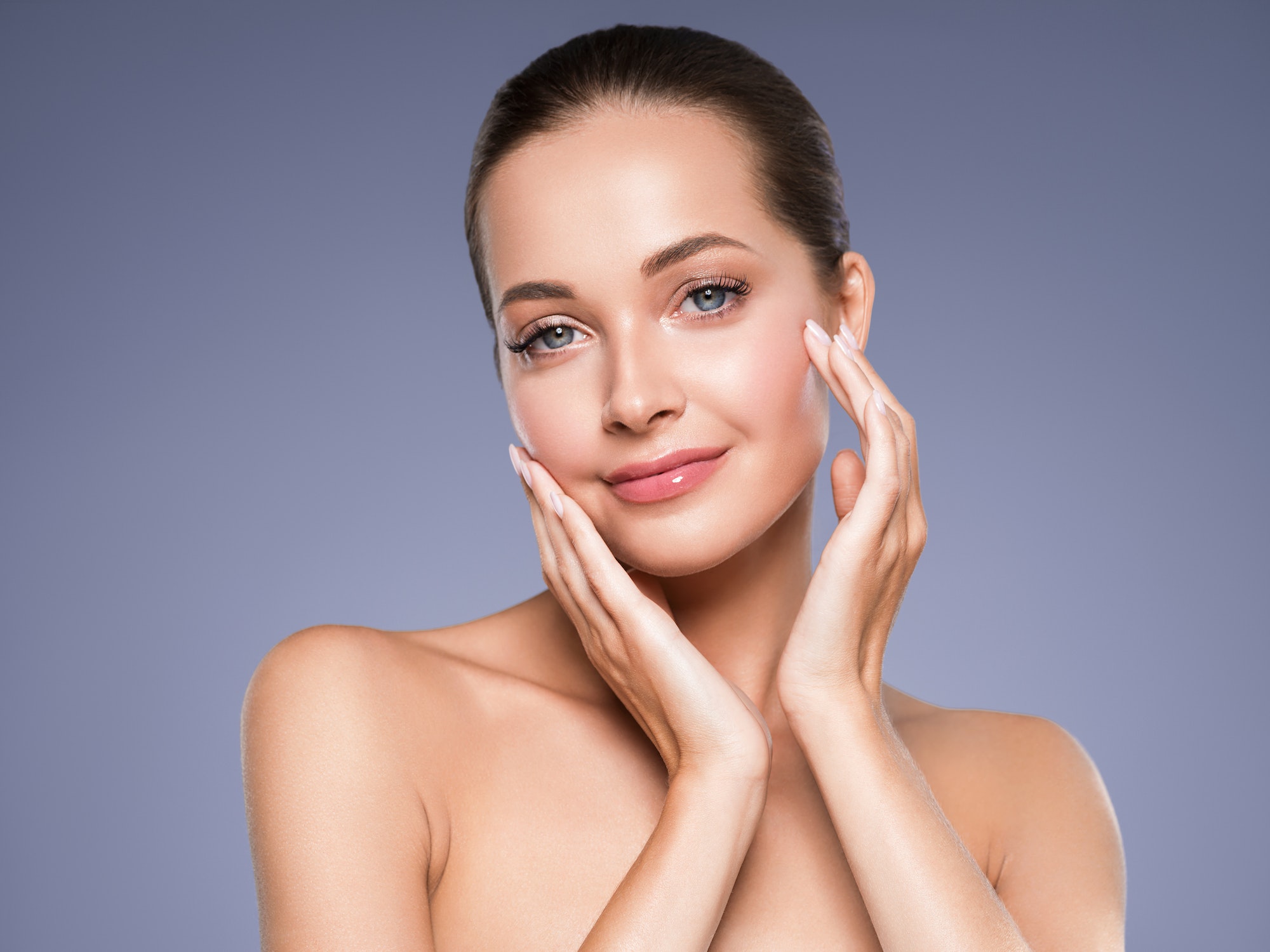 Beauty skin woman face clos up healthy hair cosmetic natural makeup happy model manicure nails hand